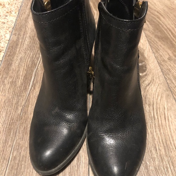Size 8. Black booties. - Picture 2 of 5